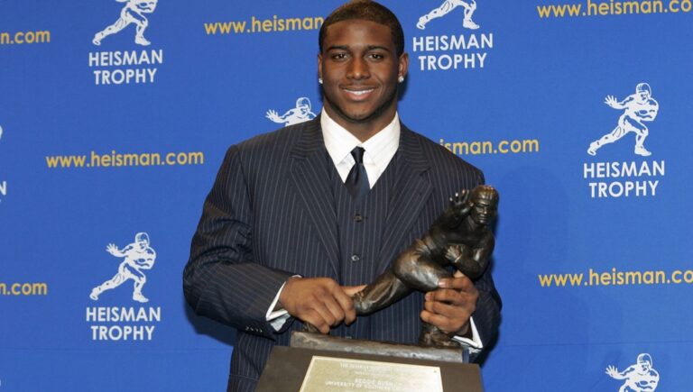 NCAA Discovered Reggie Bush Violating Regulations And Sentenced Four Year Probation